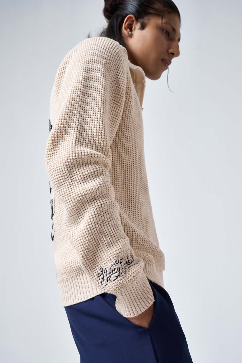 ALVB PULLOVER (YANG)