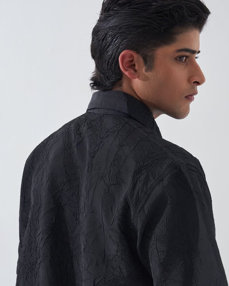 CRINKLED BLACK SHIRT