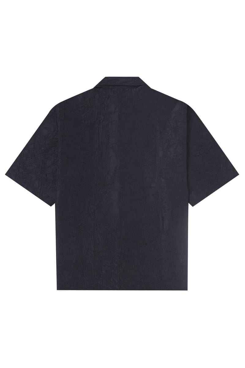 CRINKLED BLACK SHIRT