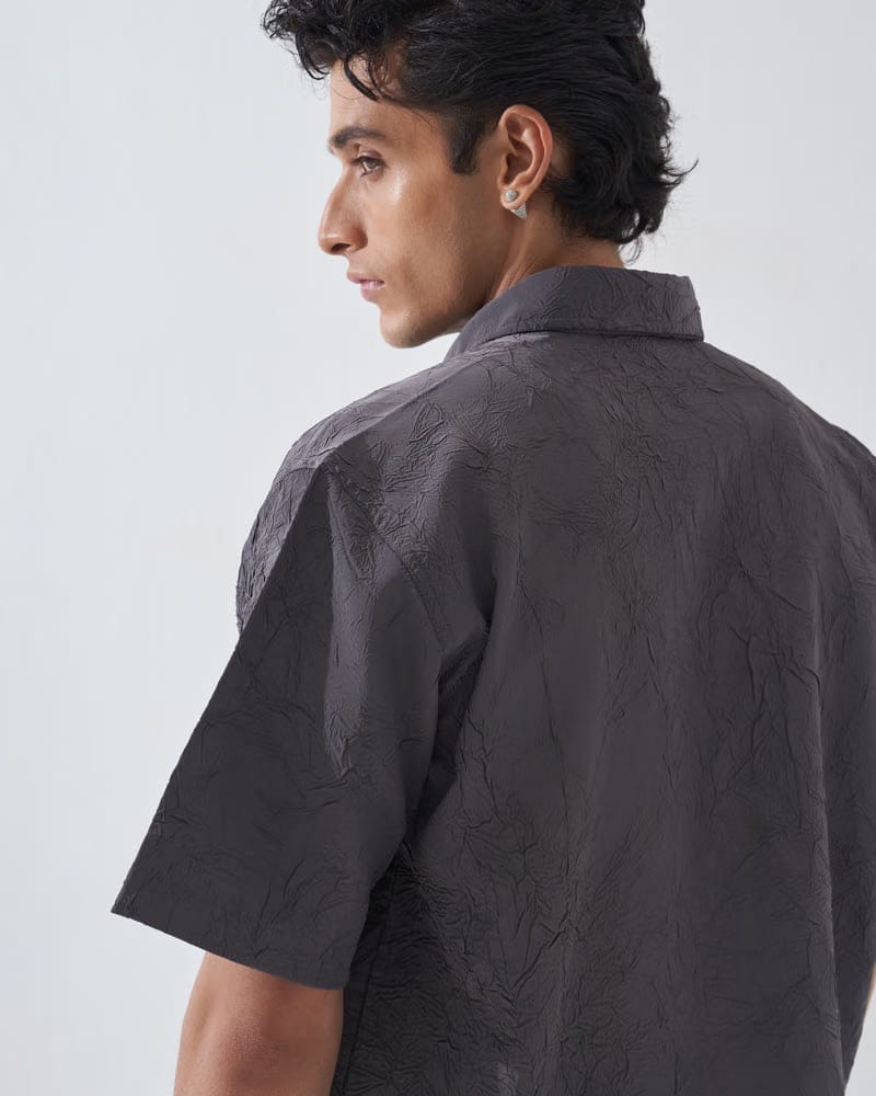 CRINKLED DARK GREY SHIRT