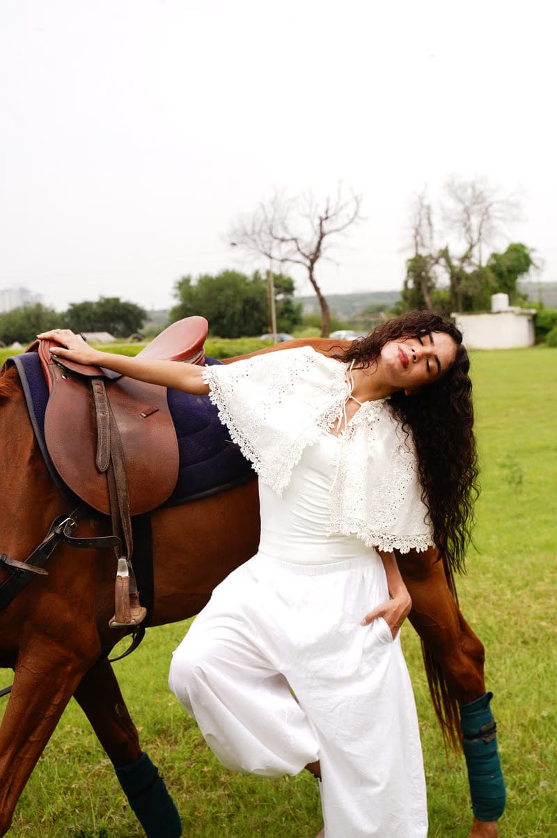 COWGIRL CAPE