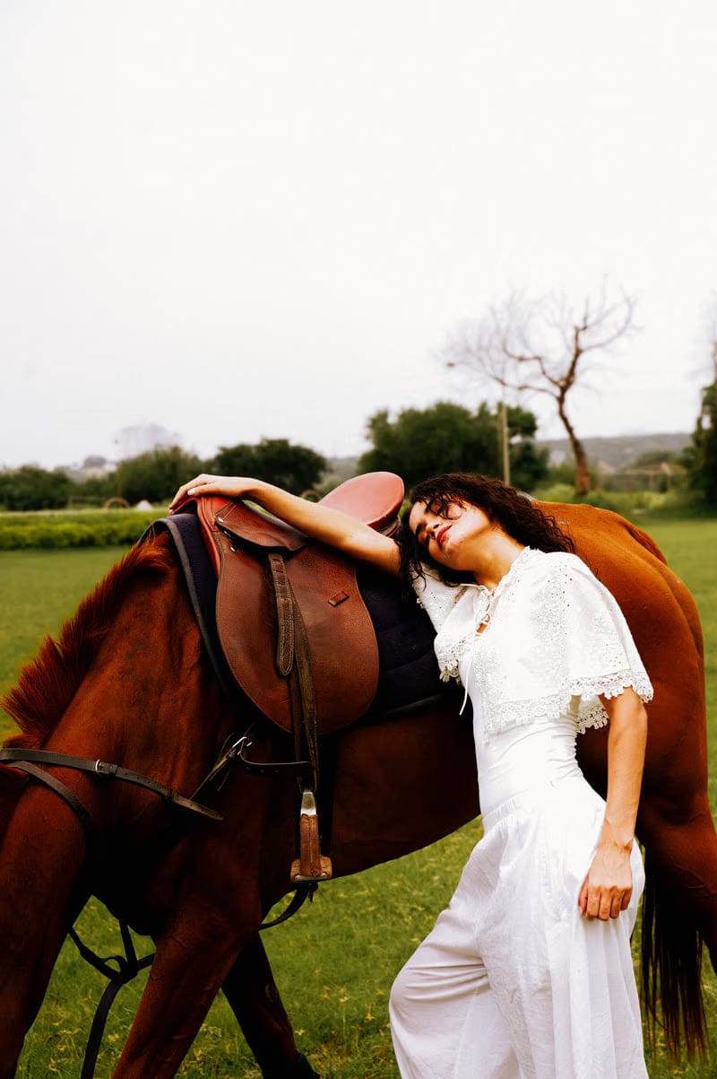 COWGIRL CAPE
