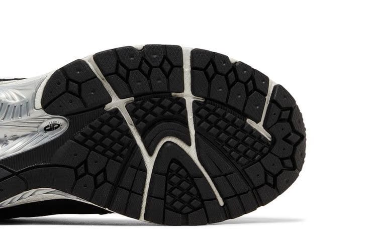 New Balance 1906R Black White