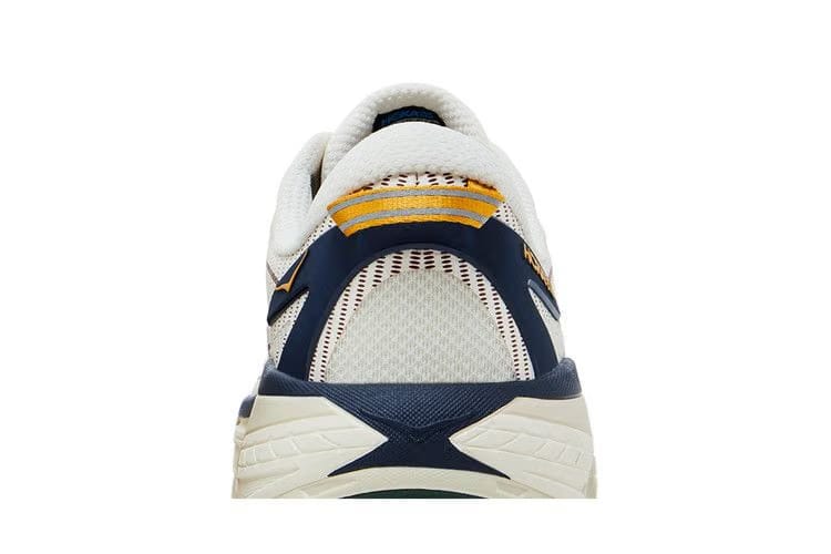 HOKA Mafate Speed 2 Alabaster Oat Milk