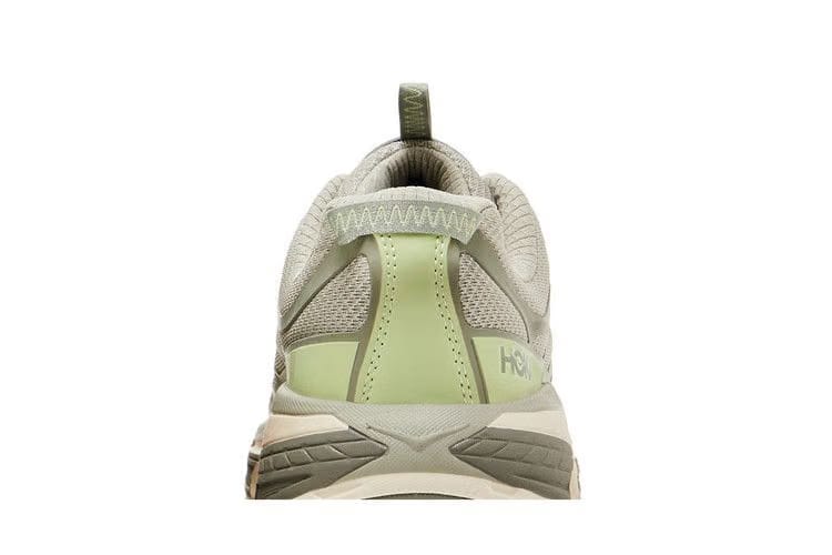 HOKA Mafate Three2 Barley Seed Green