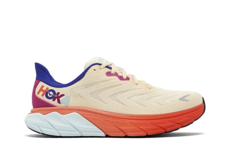 HOKA Arahi 6 Short Bread Fiesta