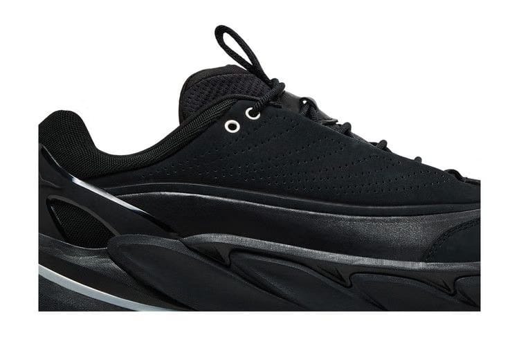 HOKA Elevon x Carbon Black