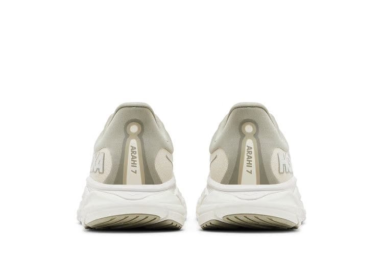 HOKA Arahi 7 2E Wide Oat Milk Barley
