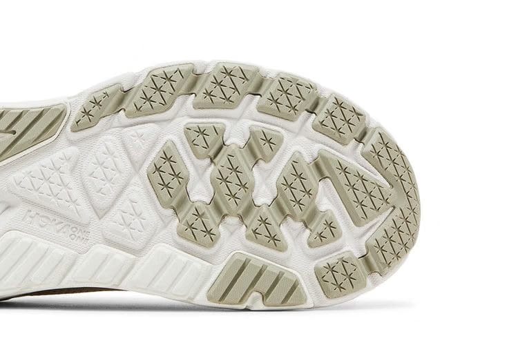 HOKA Arahi 7 2E Wide Oat Milk Barley