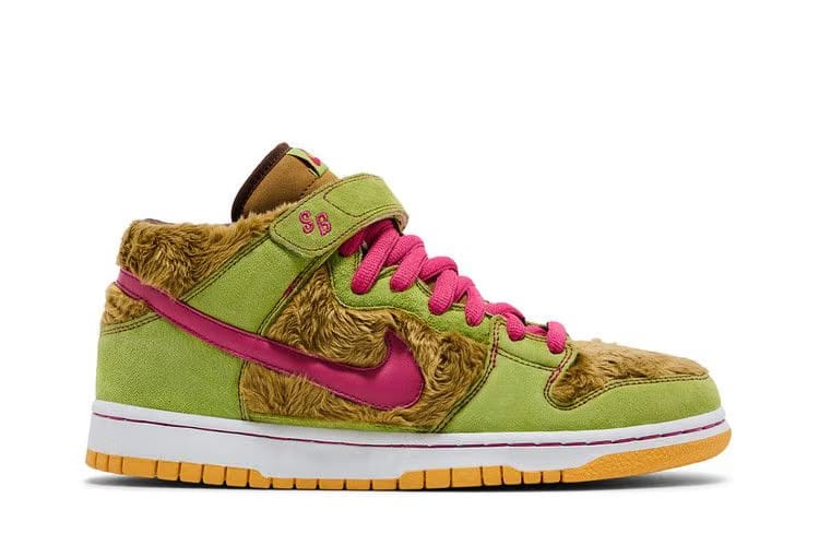 Nike SB Dunk Mid Mama Bear