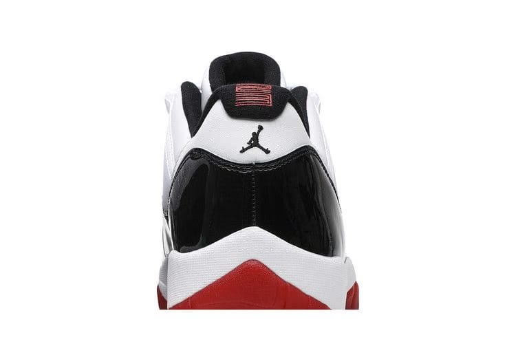 Air Jordan 11 Retro Low ConcordBred