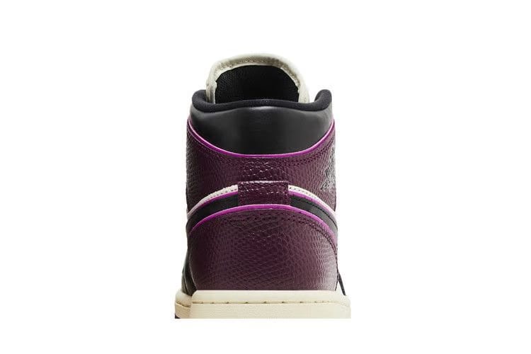 Wmns Air Jordan 1 Mid SE 'Bordeaux'