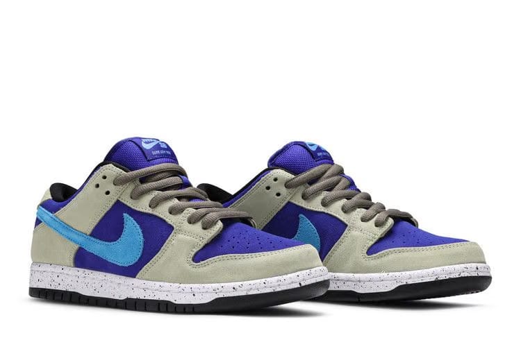 Dunk Low SB ACG Celadon