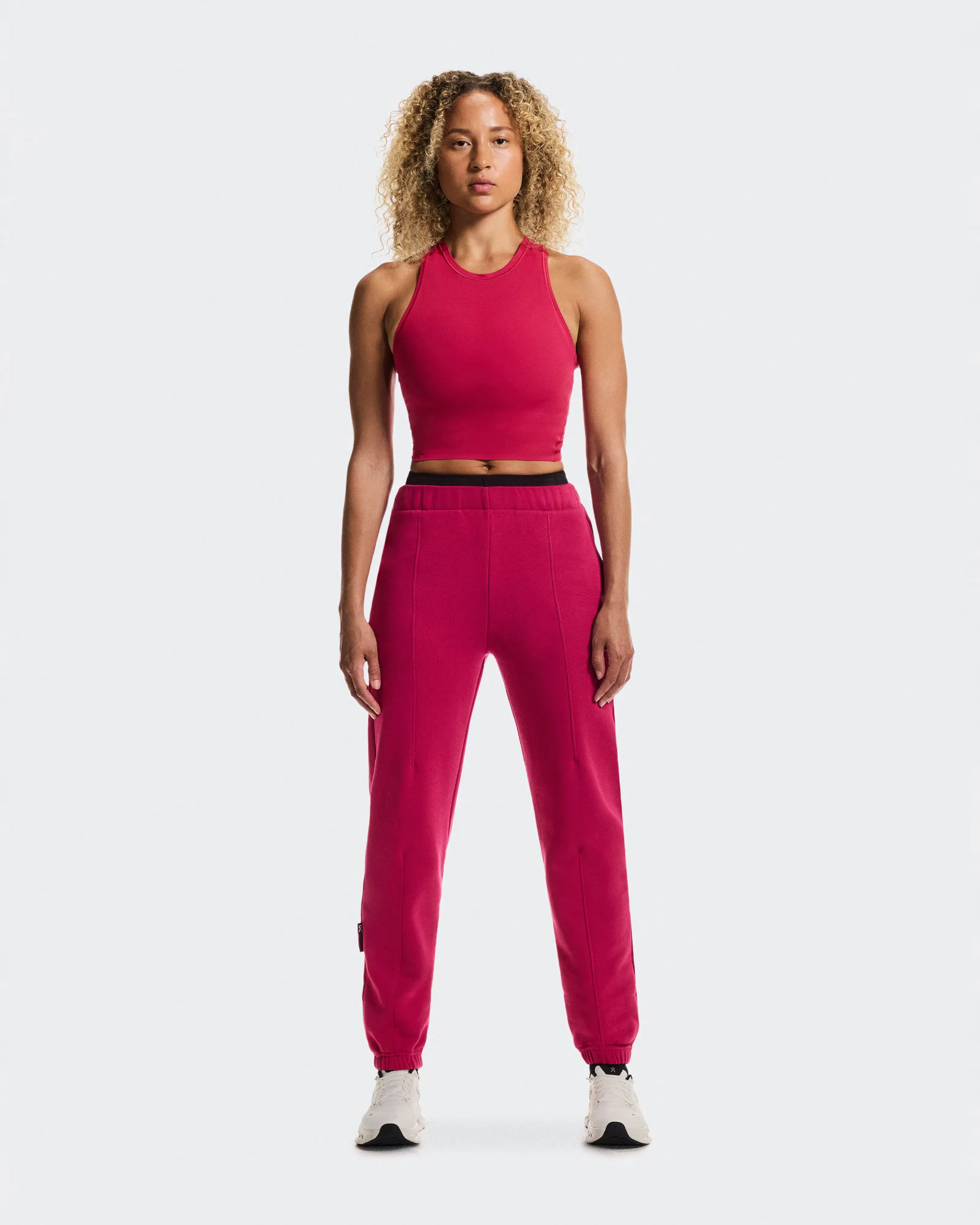 Studio Crop Grenadine