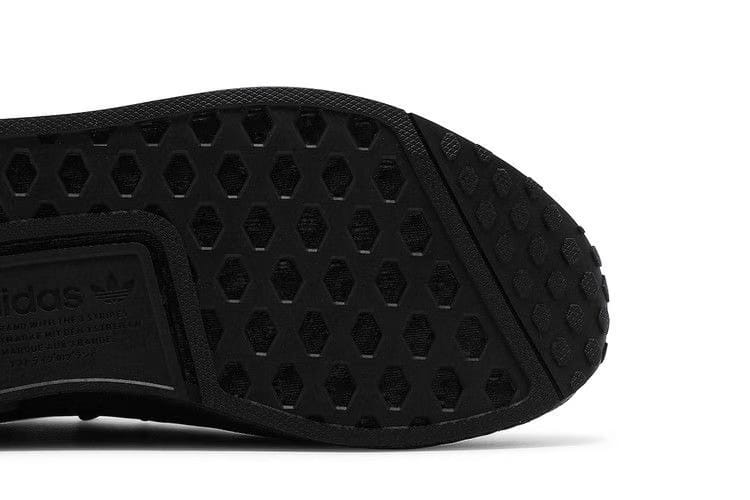 Adidas NMD_R1 Triple Black