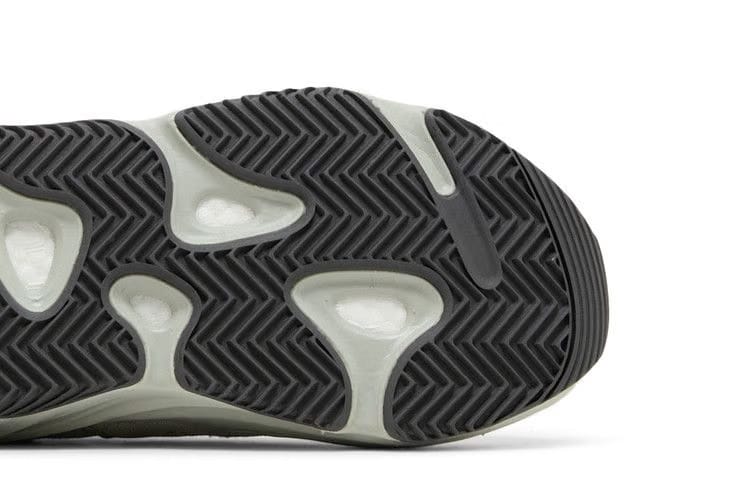 Adidas Yeezy Boost 700 Salt 2024