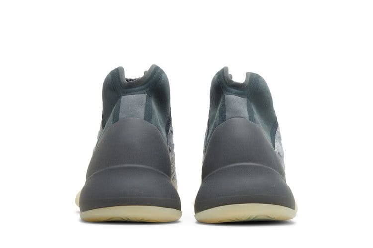 Adidas Yeezy Quantum Mono Carbon