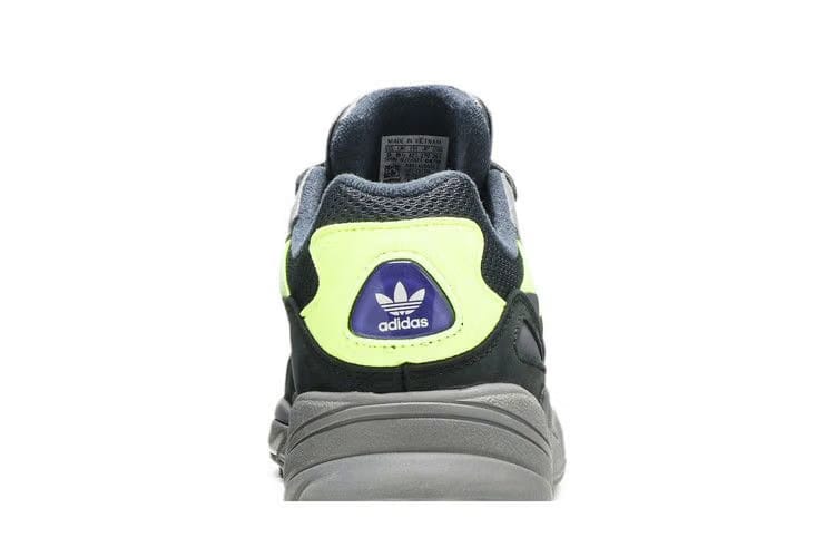 Adidas Yung-96 Carbon