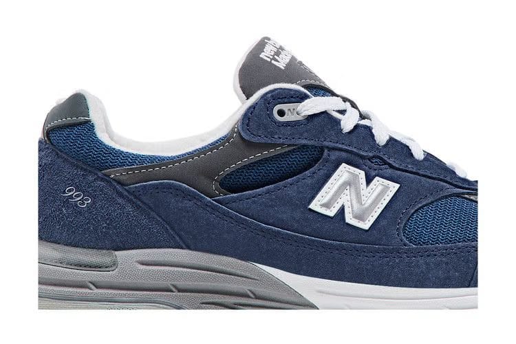 Wmns 993 Made In USA Wide 'Arctic Grey'