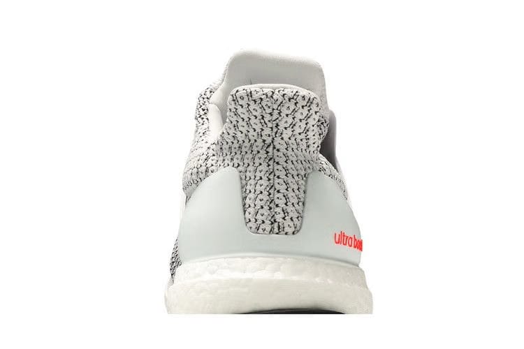 Adidas UltraBoost 5.0 DNA Zebra