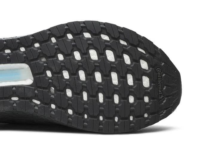 Star Wars x adidas UltraBoost 19 Millenium Falcon