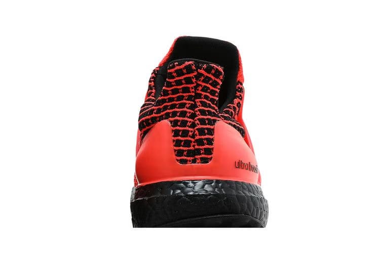 Adidas UltraBoost 5.0 DNA Solar Red