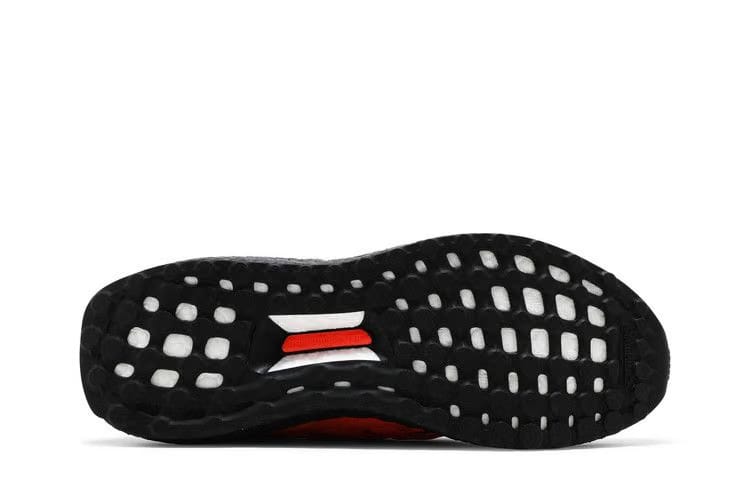 Adidas UltraBoost 5.0 DNA Solar Red