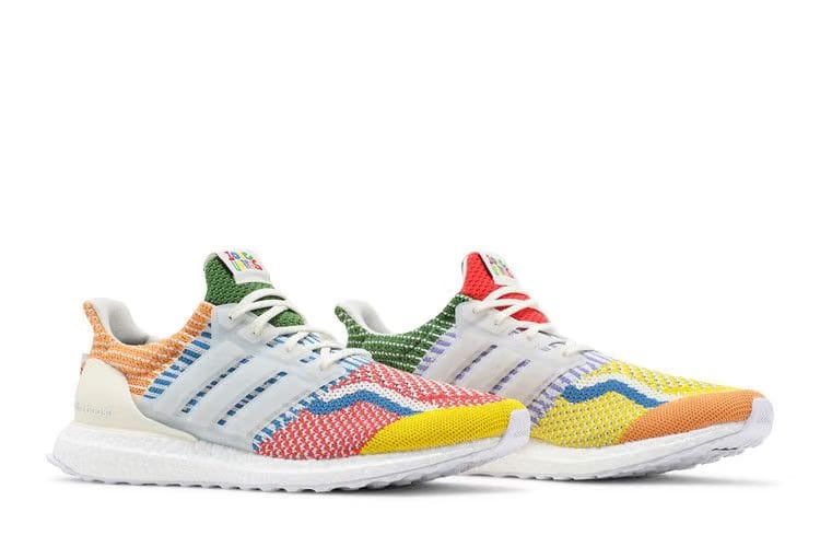 Adidas UltraBoost 5.0 DNA Pride Pack - Love Unites