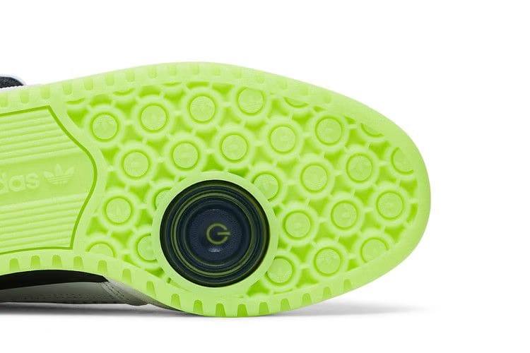 Xbox 360 x adidas Forum Mid 20th Anniversary