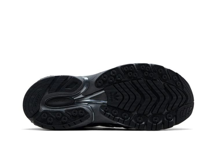 Taqwa Bint Ali x adidas Wmns Adistar Pose 'Iron Metallic'