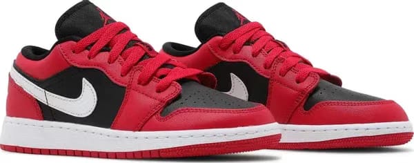 Air Jordan 1 Low GS Black Very Berry