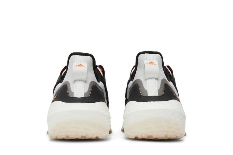 Adidas UltraBoost 22 GORE-TEX Dash Grey Impact Orange