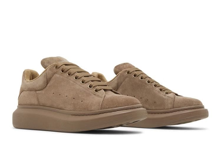 Alexander McQueen Oversized Sneaker Mole
