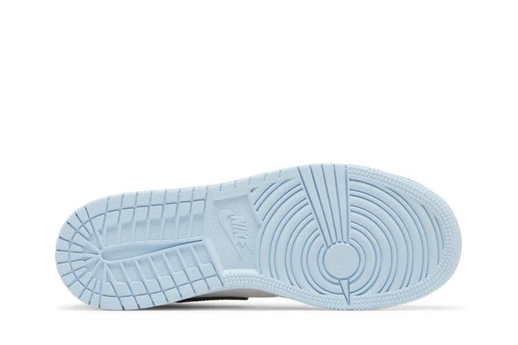 Air Jordan 1 Mid GS Ice Blue – image 4 of 5 Air Jordan 1 Mid GS Ice Blue – image 4 of 5