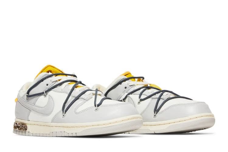 Off-White x Nike Dunk Low Lot 41 of 50
