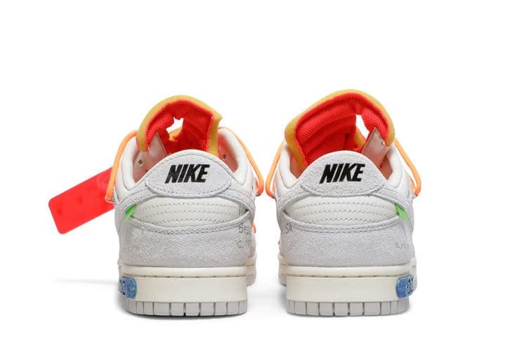 Off-White x Nike Dunk Low Lot 31 of 50