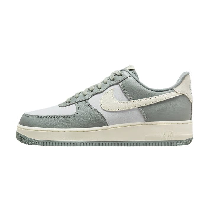 NIKE AIR FORCE 1 LOW '07 LX MICA GREEN COCONUT MILK