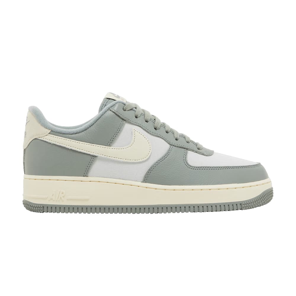 NIKE AIR FORCE 1 LOW '07 LX MICA GREEN COCONUT MILK
