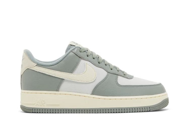 NIKE AIR FORCE 1 LOW '07 LX MICA GREEN COCONUT MILK
