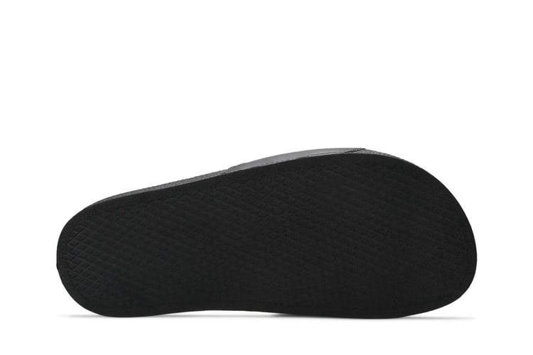 College Slide Black