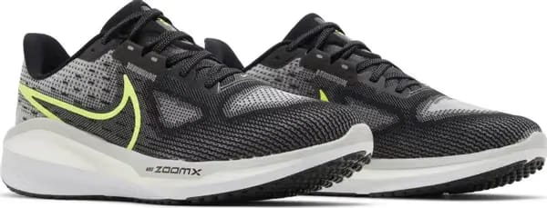 Vomero 17 Black Volt