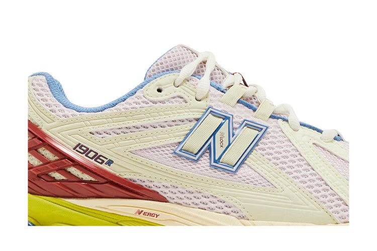 New Balance 1906R Dawn Glow Tamarind