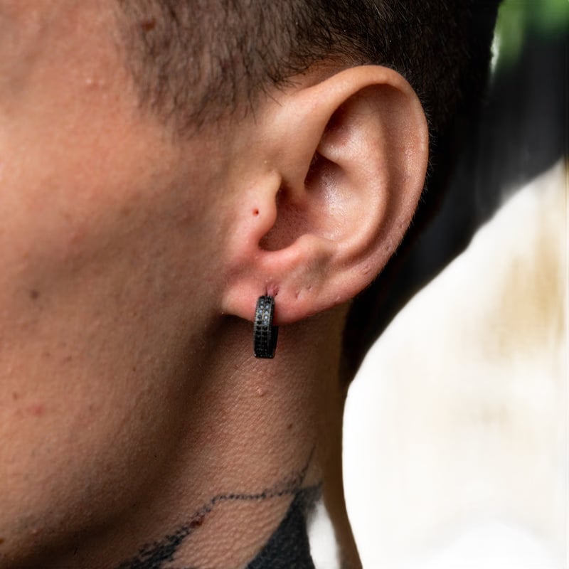 HOOP EARRING BLACK