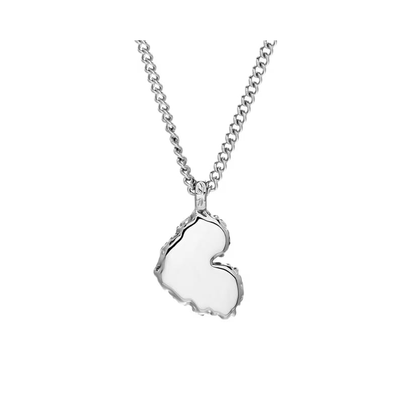 HEARTSICK CHARM WITH CURB CHAIN