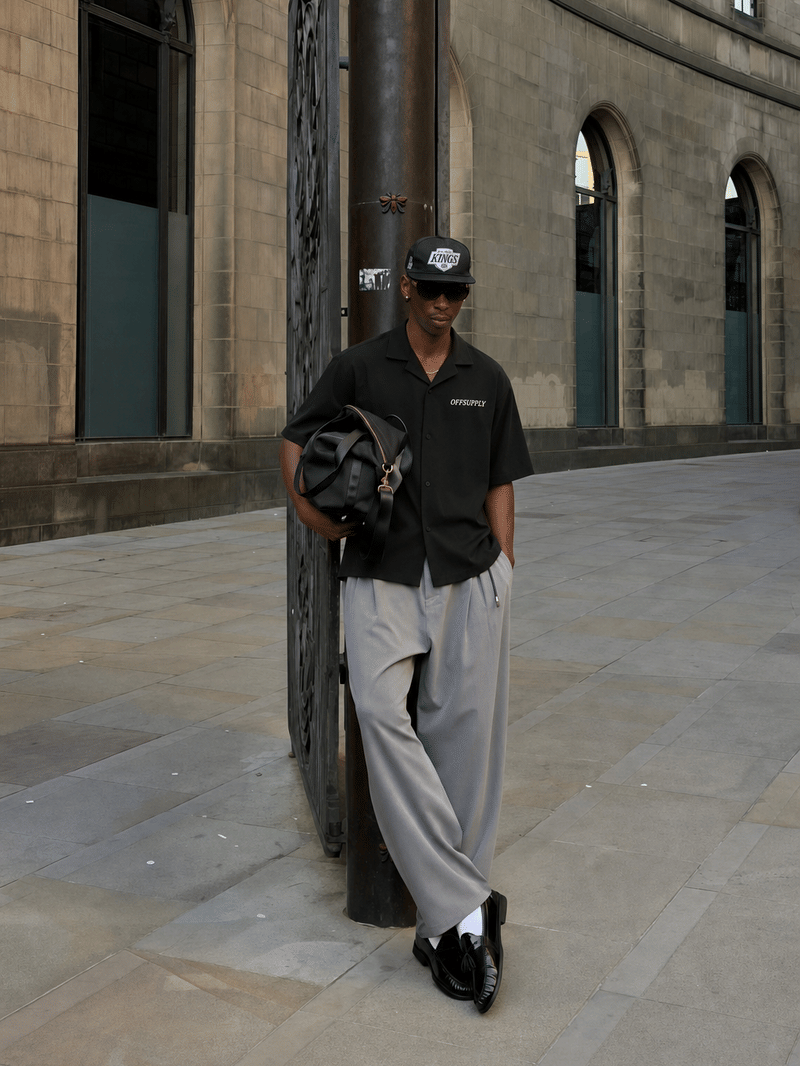 BASIC BLACK BOWLING SHIRT