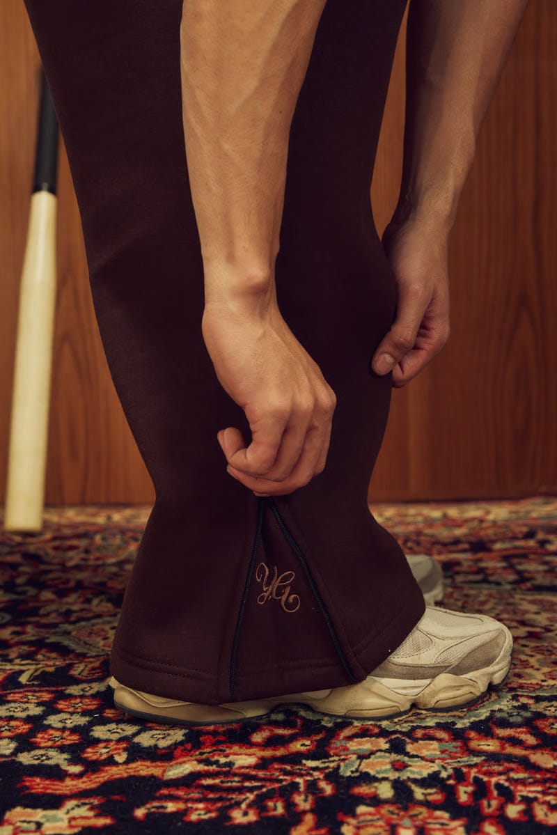 FLARED SWEATPANTS - MOCHA