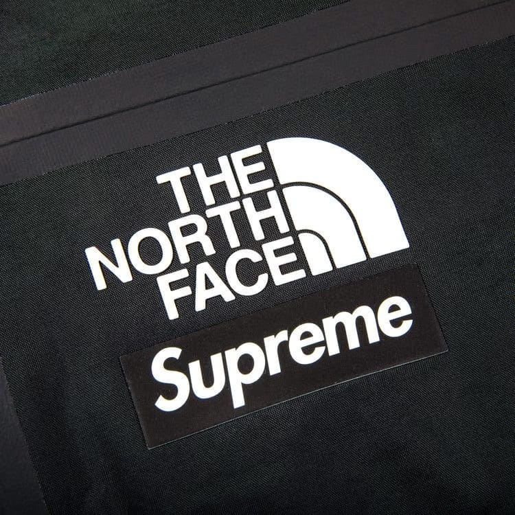 Supreme x The North Face Summit Series Outer Tape Seam Mountain Pant Black