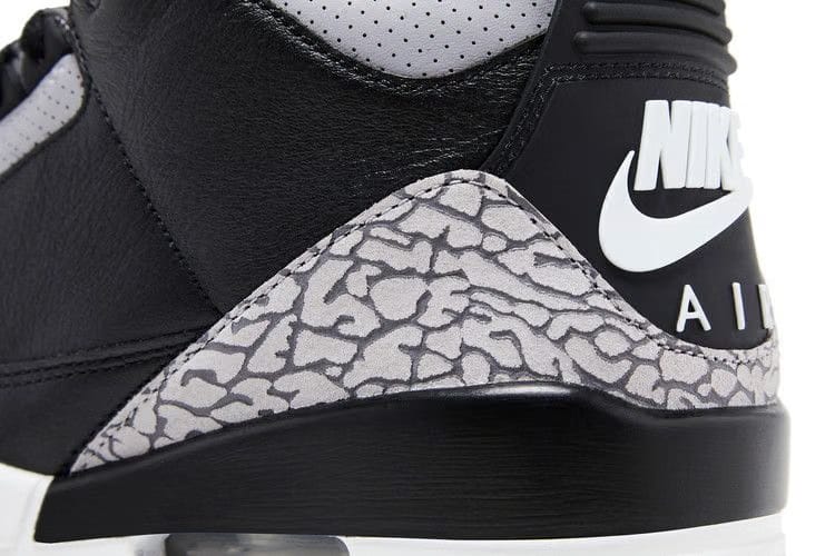 Air Jordan 3 Retro OG Black Cement 2024