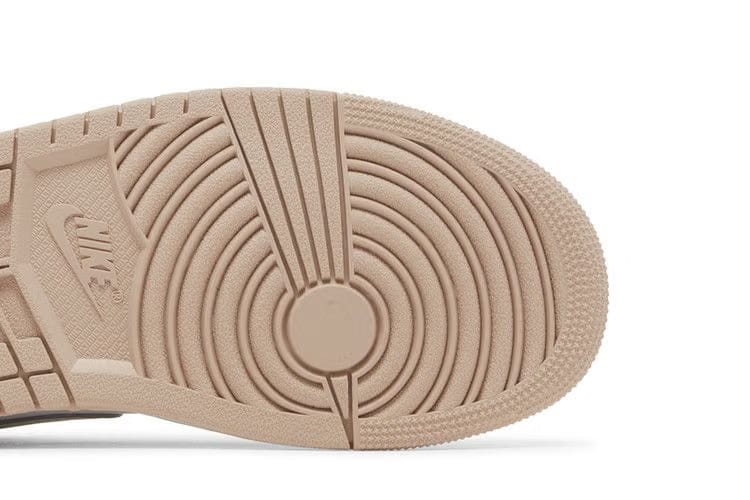 Air Jordan 1 Low Particle Beige