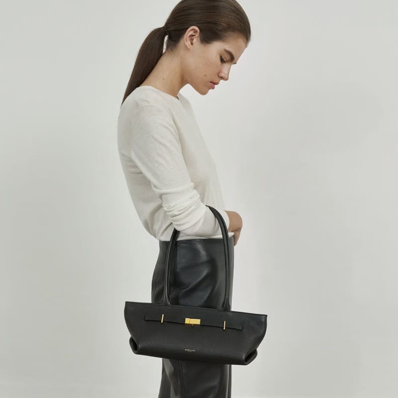 DeMellier The New York Shoulder black small grain